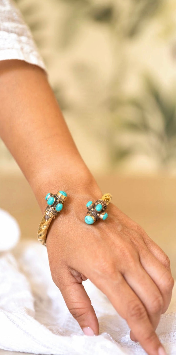 Turquoise twist bangle