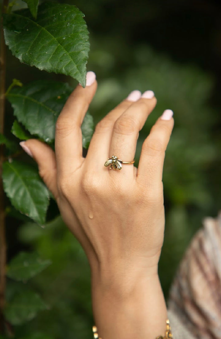 Honeycomb ring + honey bee combo of 2 items