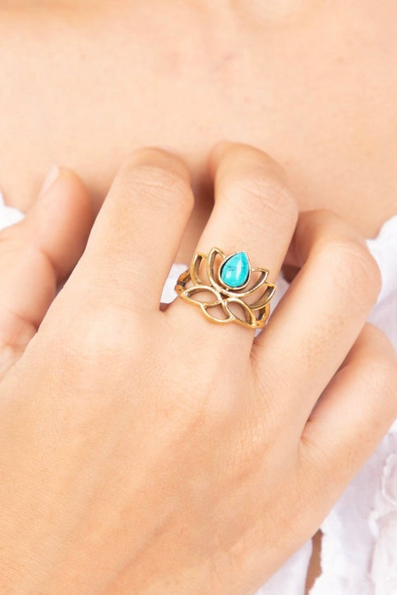 Lotus adjustable ring